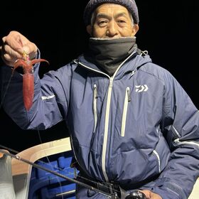 釣果情報・1月2日(木)沼津沖早夜マルイカ・ディープアジング